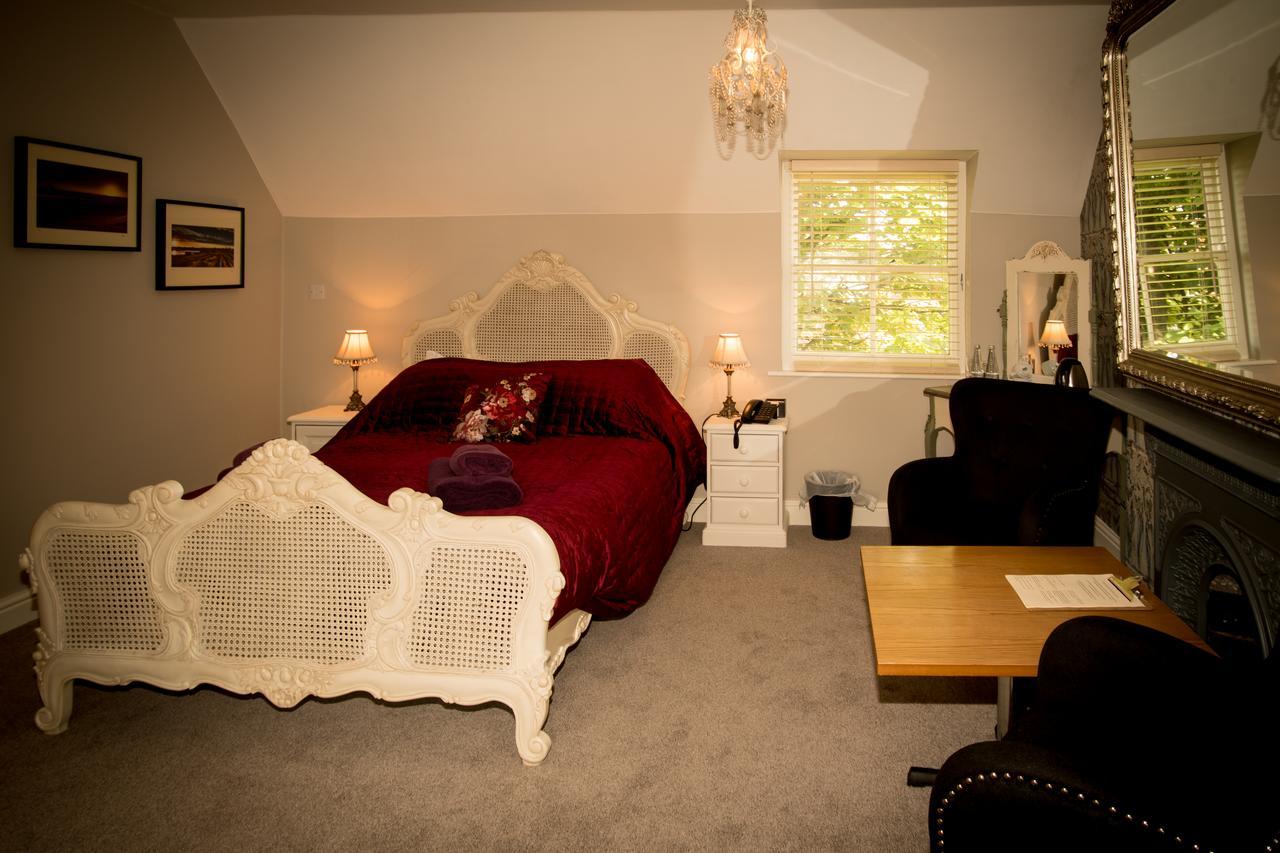 Brockley Hall Hotel 4*